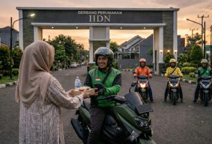 Senyum mereka adalah bahagiaku, berbagi takjil