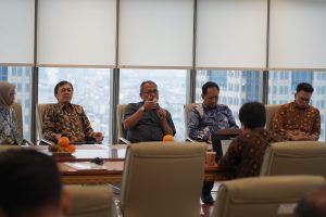 Suasana pre session International Carbon Trading dalam proyek PMI untuk program perdagangan karbon.